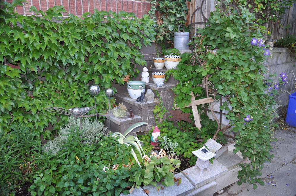Ornament Garden 13