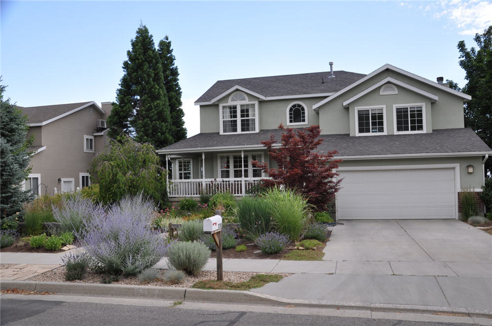 Flagstone Walk Garden 14